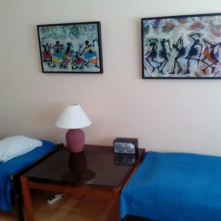 Hostel Kuru's